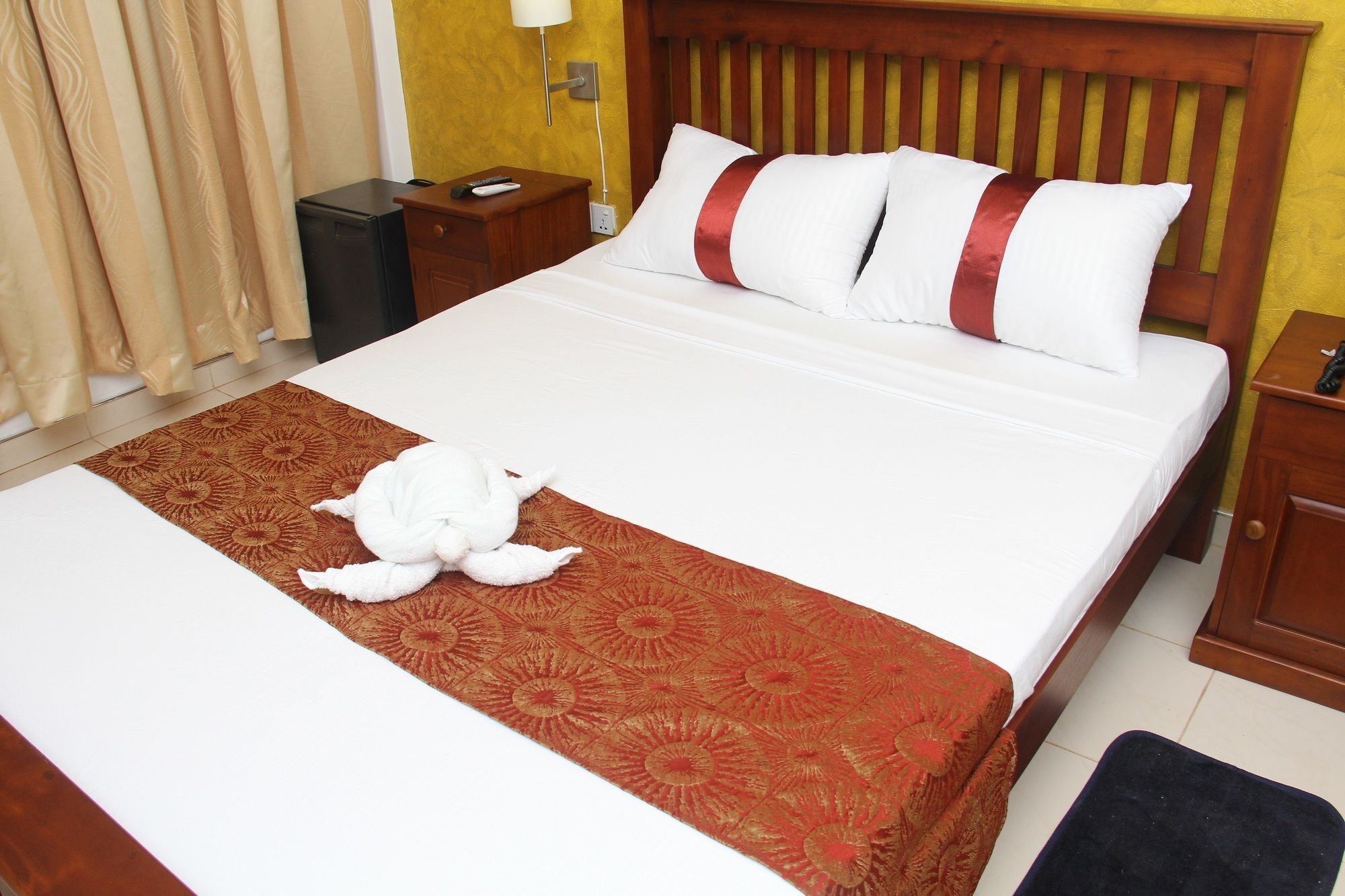 Zendara Hotel Negombo Exterior photo